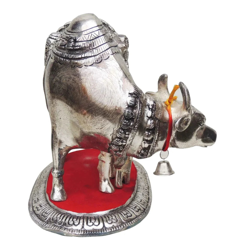 Kamadhenu Cow and Calf Idol – Divine Showpiece for Home, Temple & Vastu