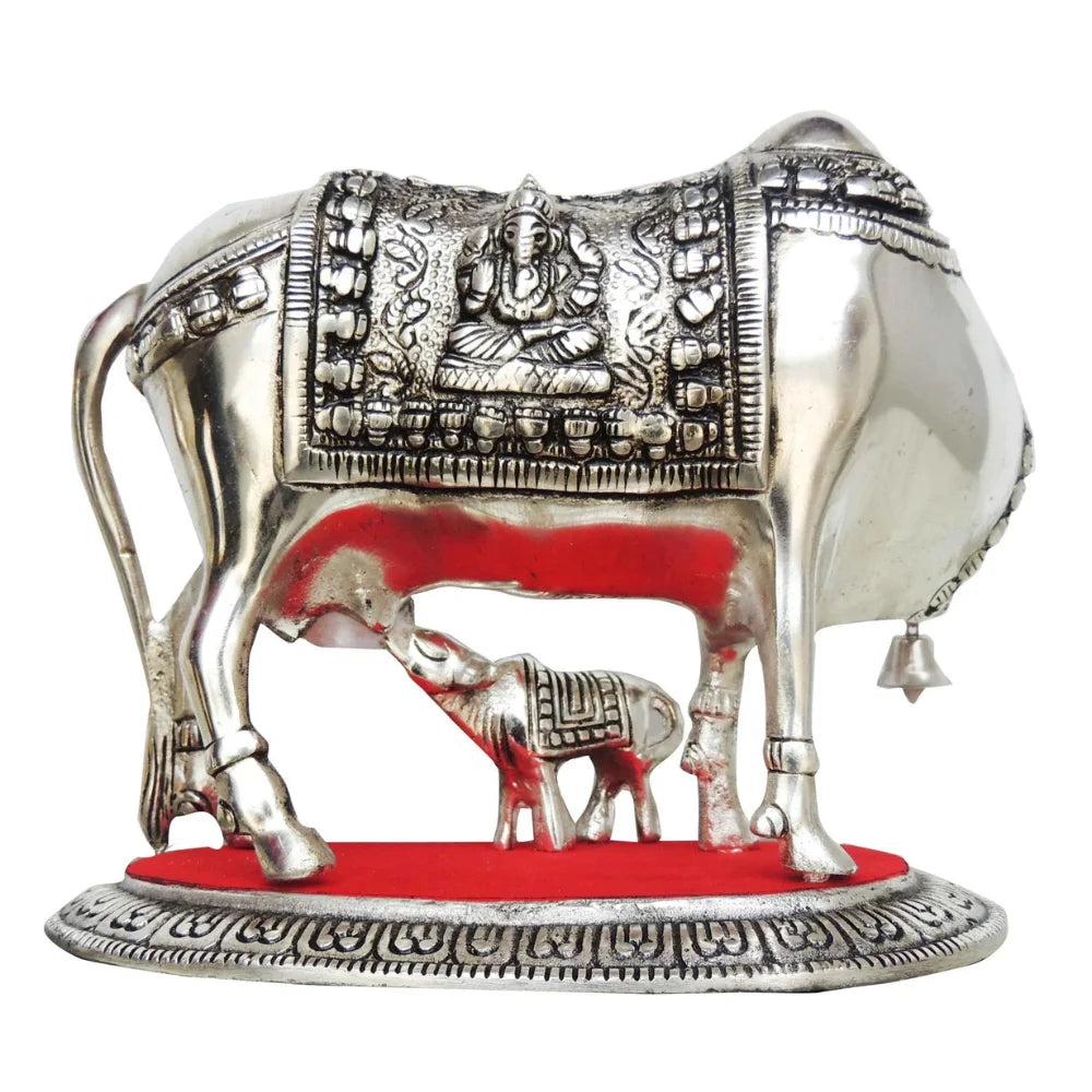 Kamadhenu Cow and Calf Idol – Divine Showpiece for Home, Temple & Vastu