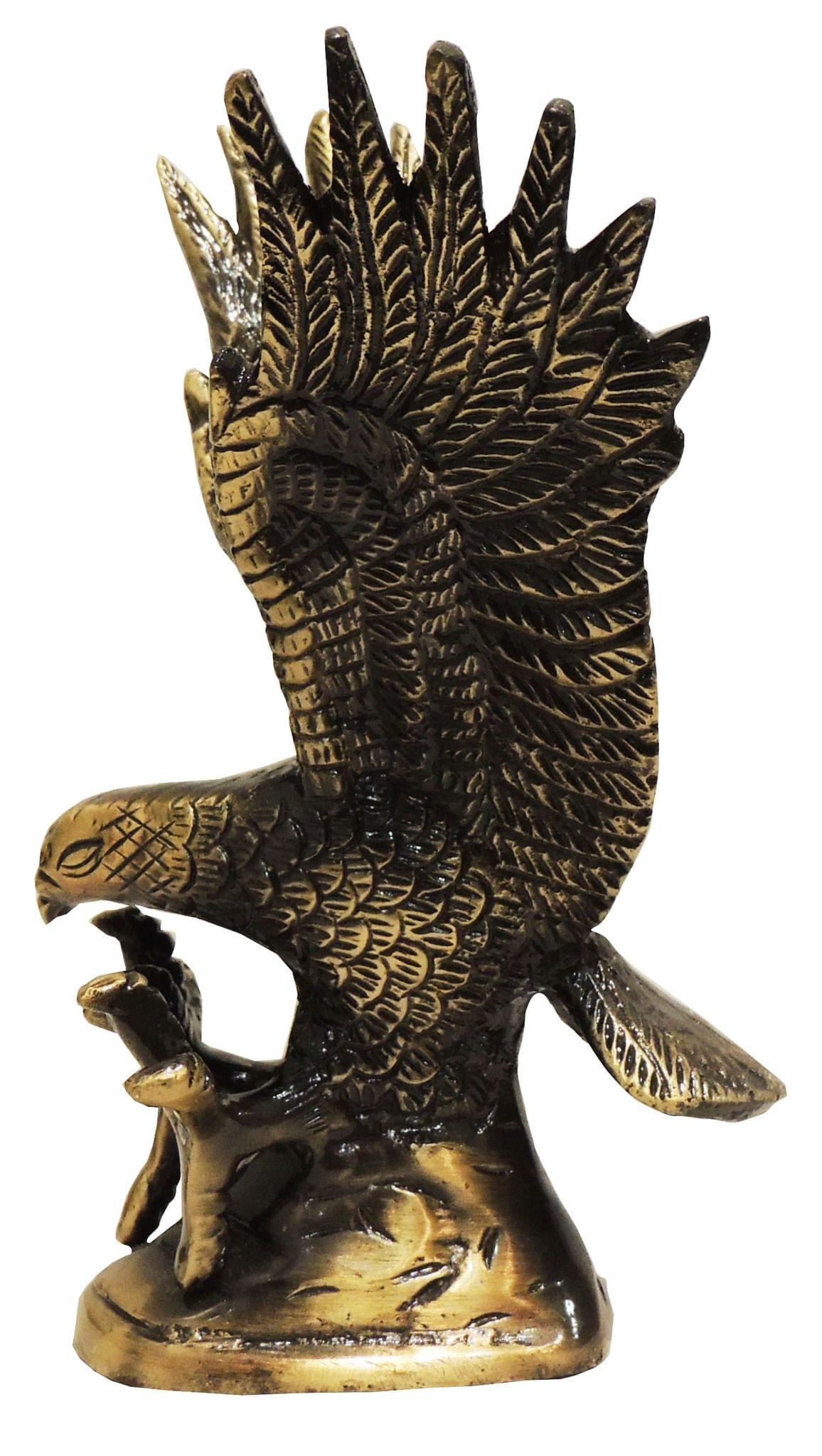 Brass Eagle Statue – Antique Finish Handcrafted Showpiece for Majestic Home Decor