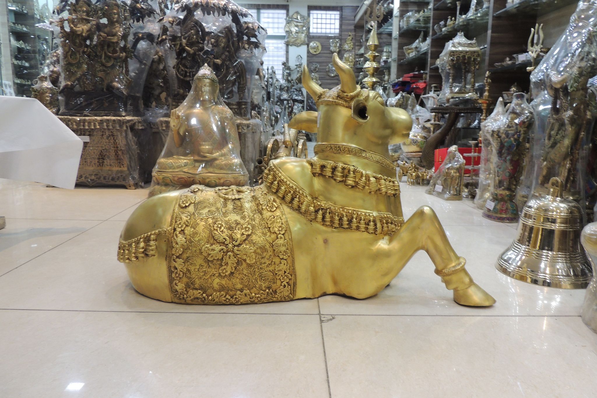 Brass Nandi Idol – Handcrafted Symbol of Devotion, Strength, and Prosperity