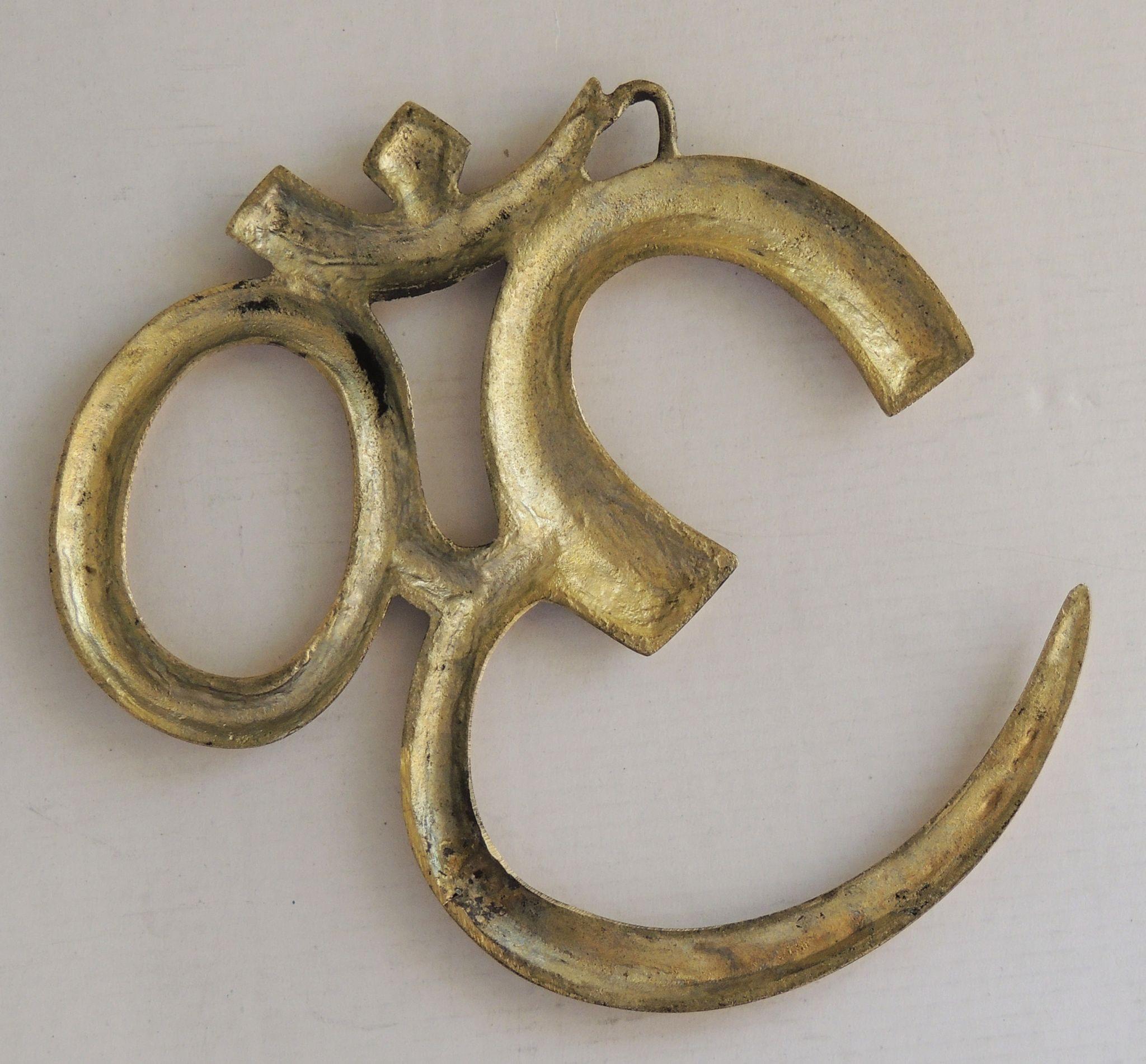 Brass Om Wall Hanging – Handcrafted Symbol of Peace, Positivity, and Spiritual Energy